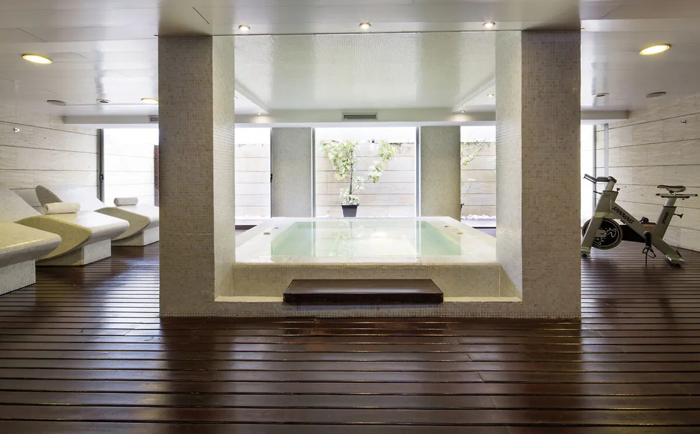 HM Jaime III HEALTH_BEAUTY