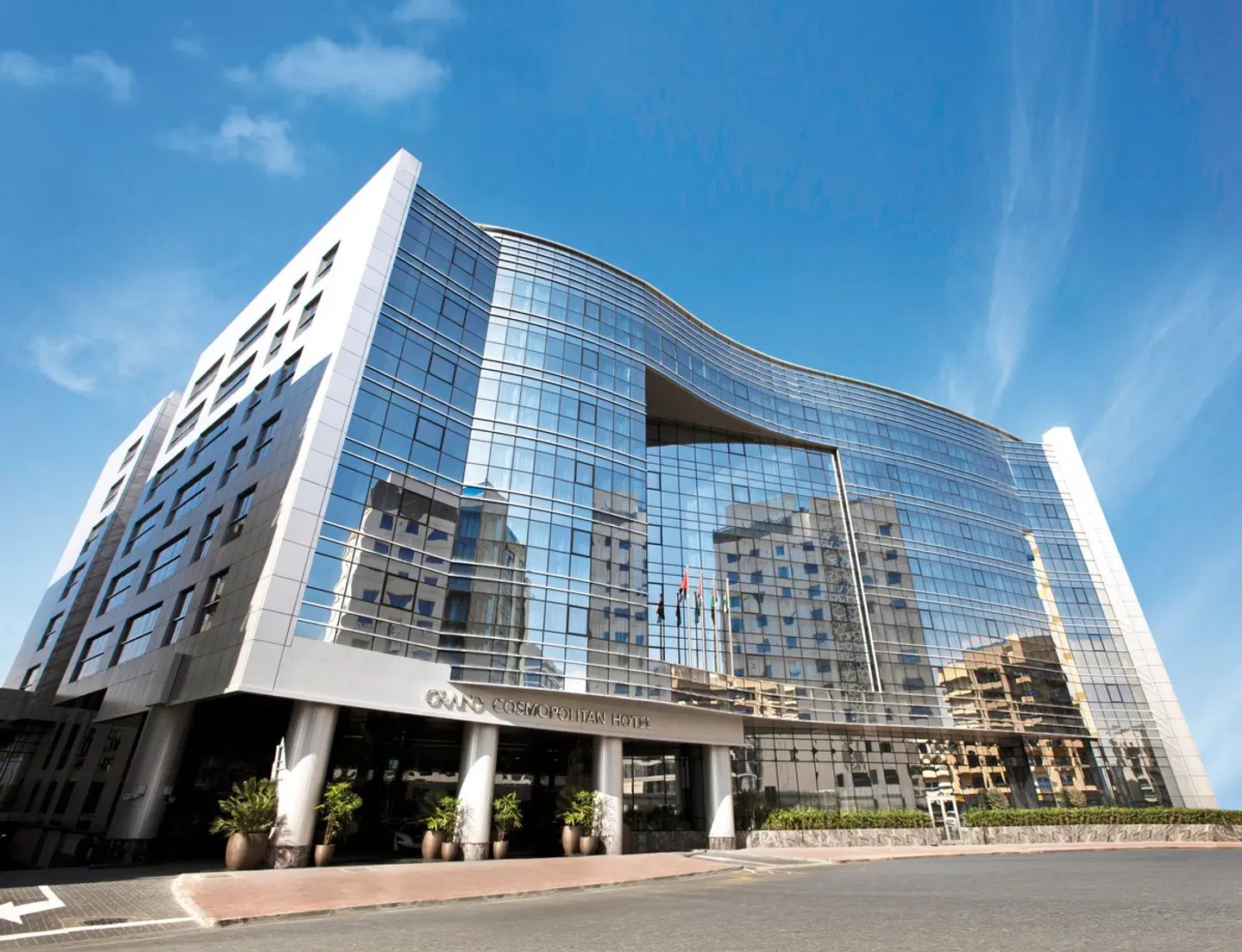 Grand Cosmopolitan Hotel EXTERIOR