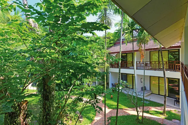 Paradise Beach Resort Garten