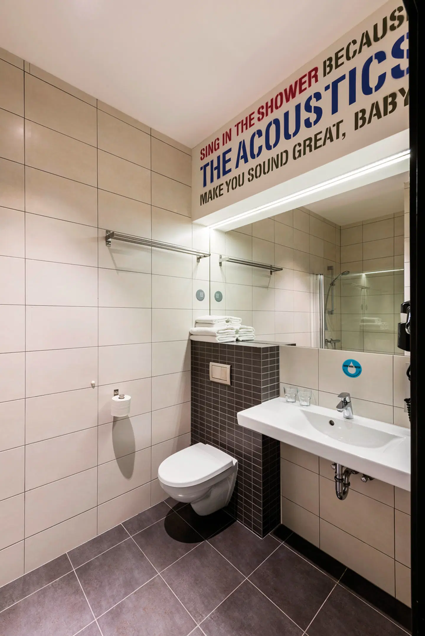 Comfort Hotel LT Badezimmer