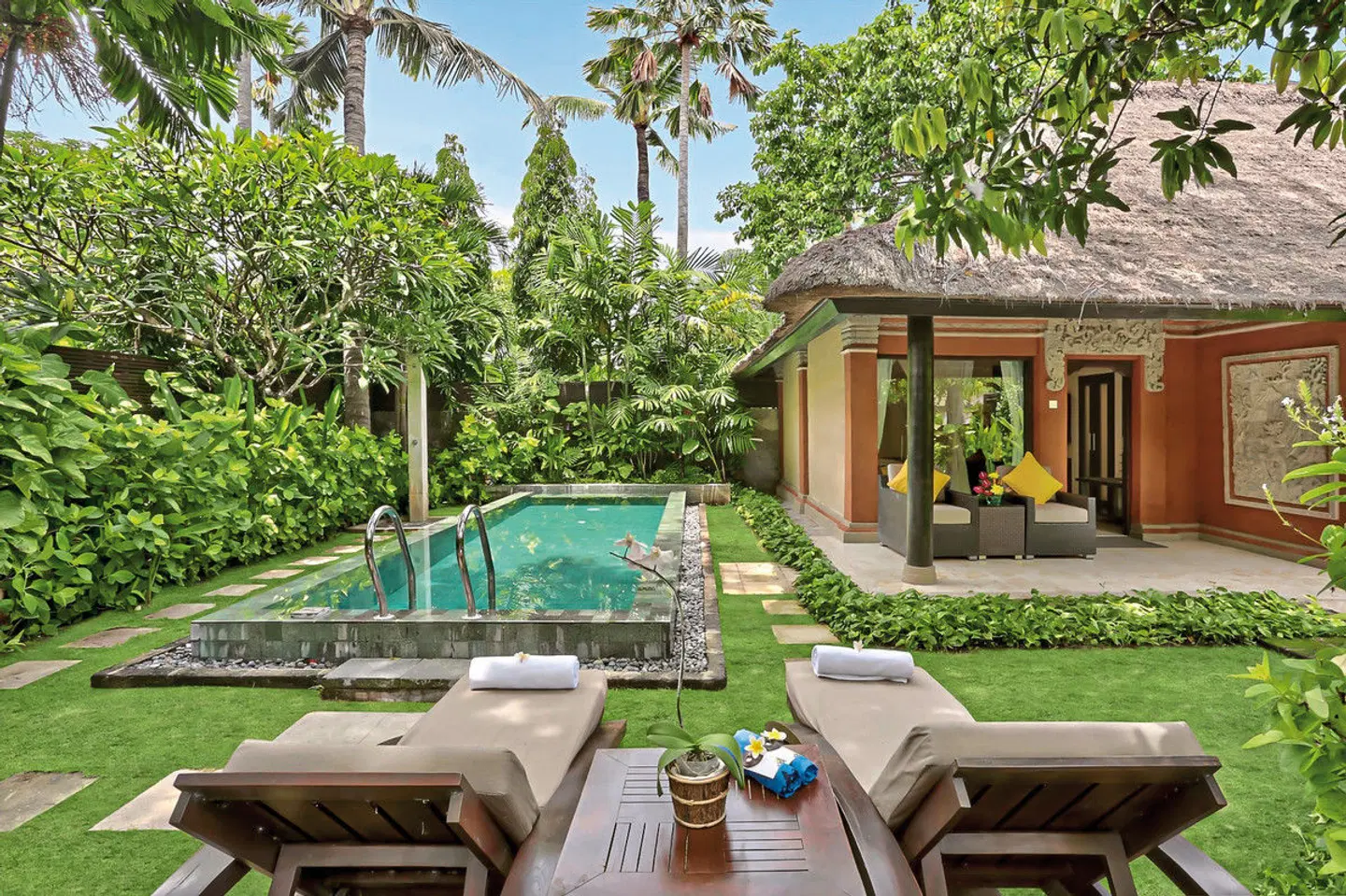 Legian Beach Hotel Terrasse