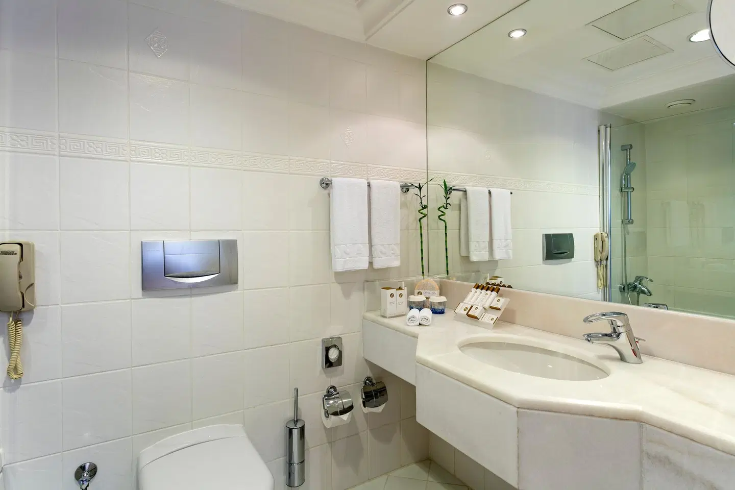 Xanadu Resort Hotel Badezimmer