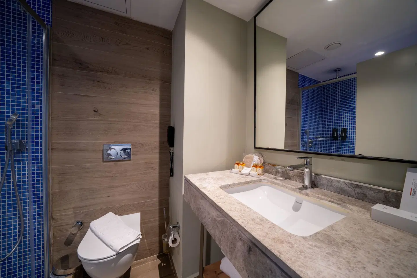 Prive Didim Hotel Badezimmer