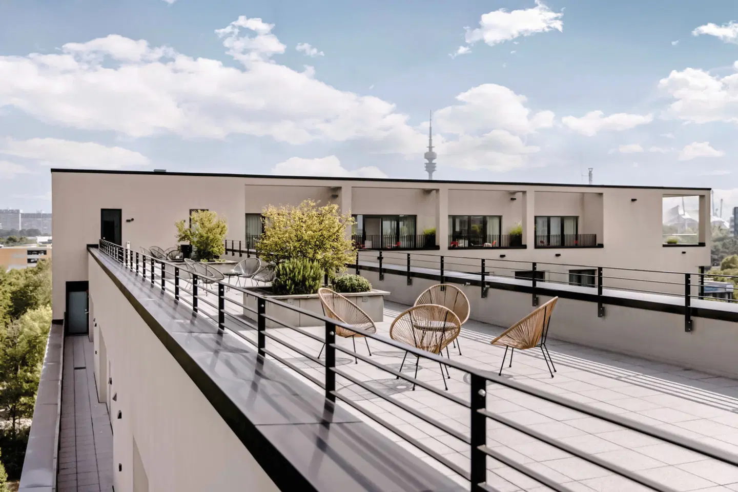 THE FLAG München M. Terrasse