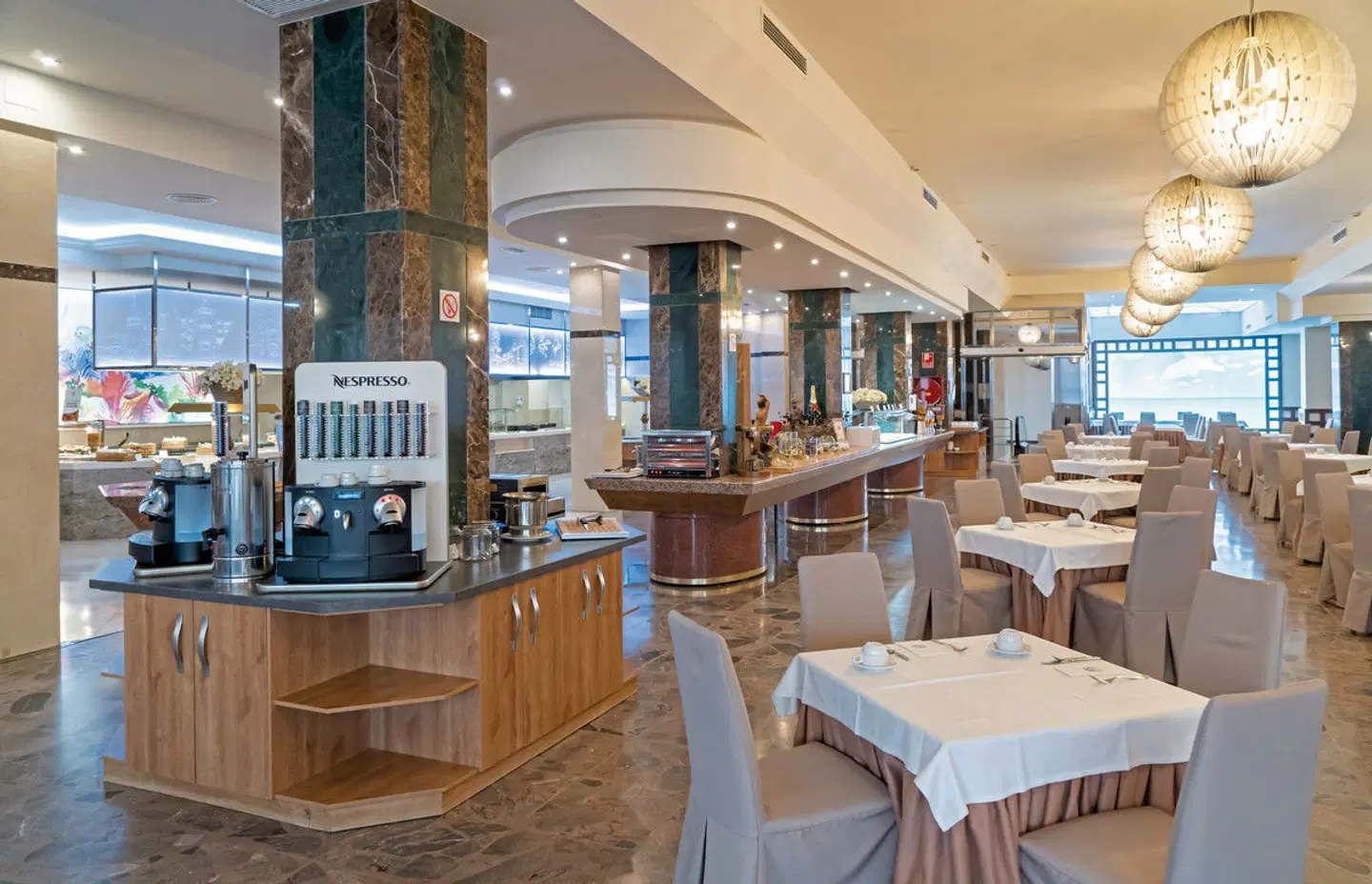 MS Amaragua Restaurant