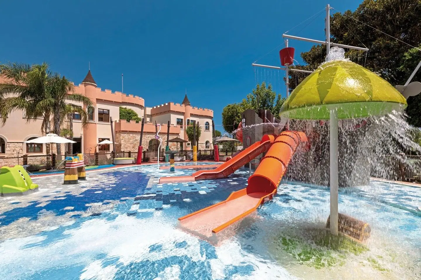 Parklane, a Luxury Collection Resort & Spa, Limassol OUTDOOR_POOL