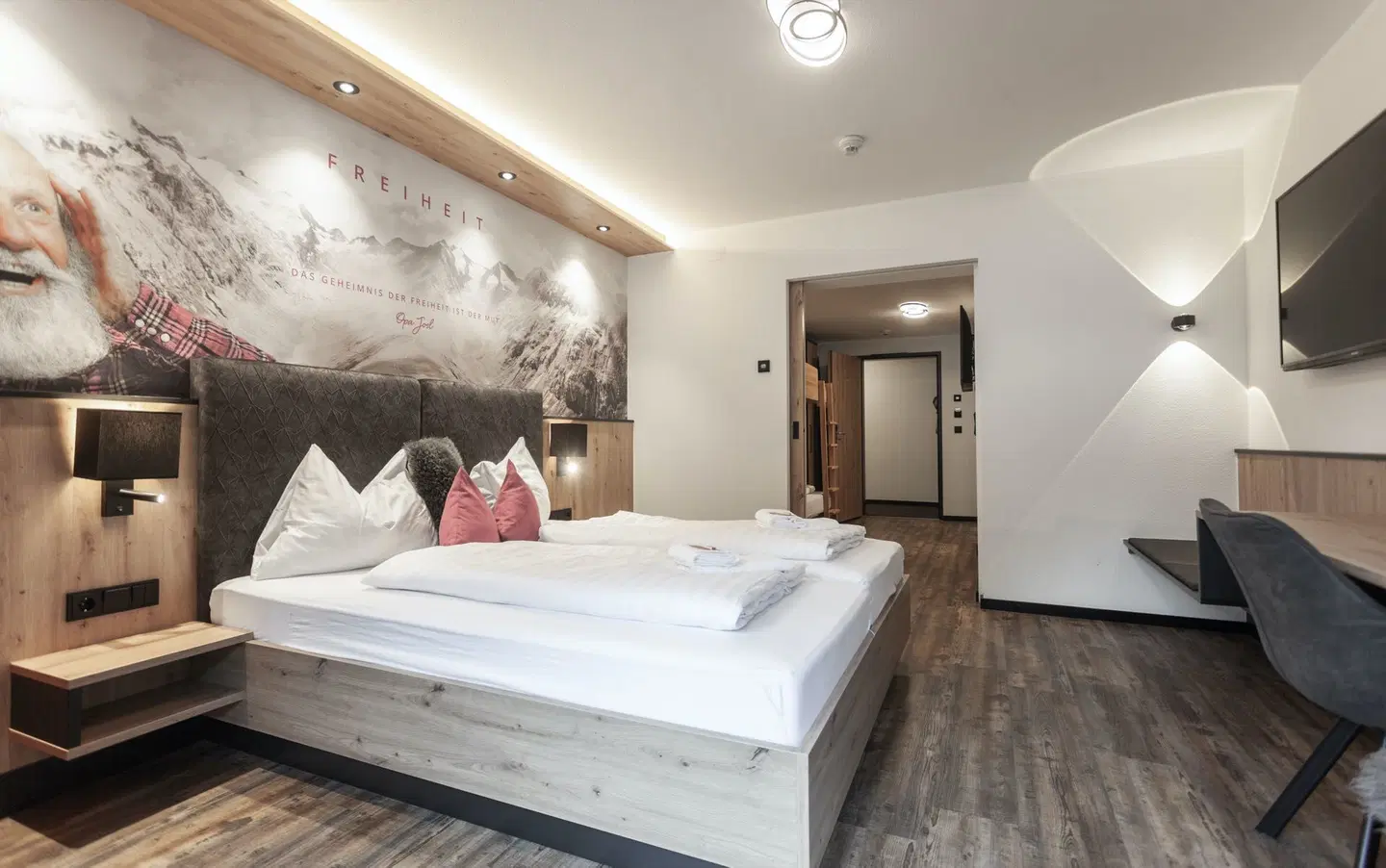 first mountain Hotel Ötztal ROOM_EXAMPLE