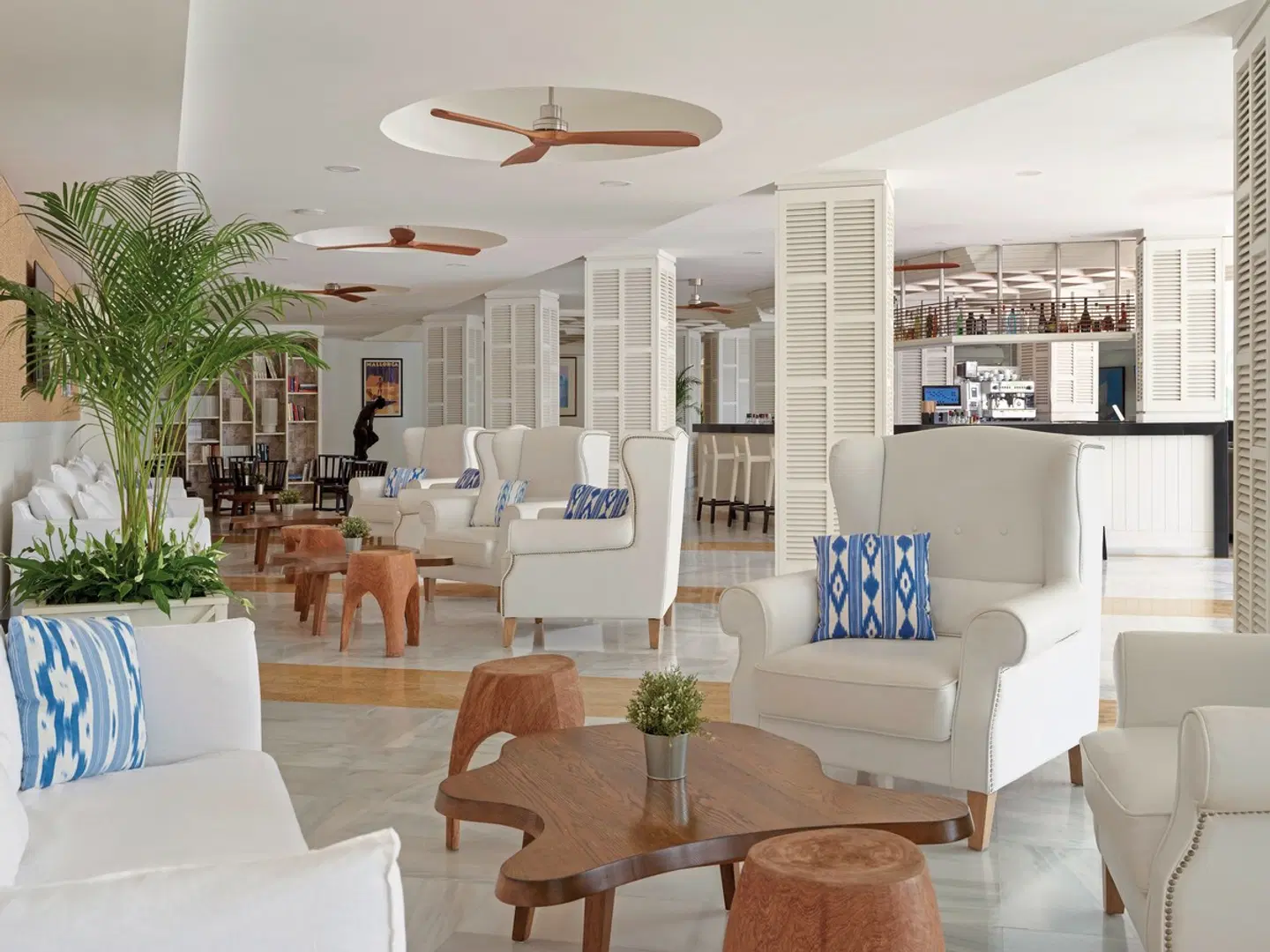 H10 Blue Mar LOUNGE_LOBBY