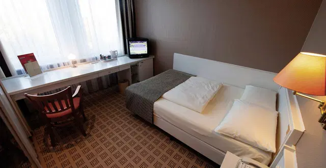 Park Hotel Hamburg Arena ROOM_EXAMPLE