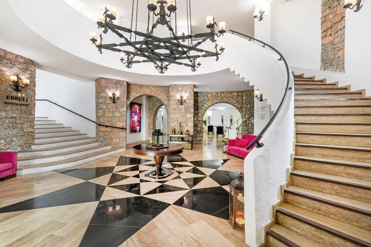 Marti La Perla LOUNGE_LOBBY