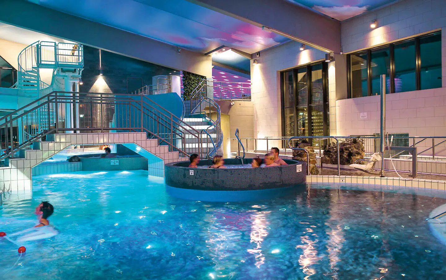 Levi Hotel Spa Hallenbad