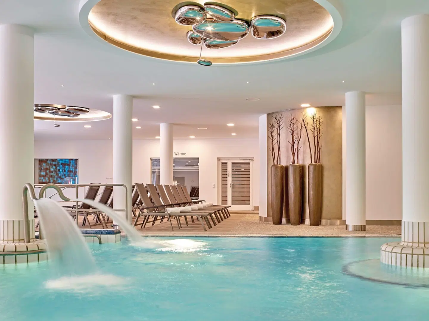 Maximilian Hallenbad