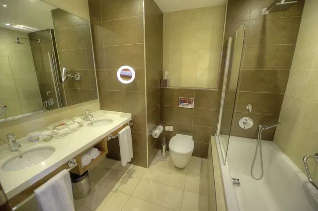 Radisson Blu Resort St. Julian's Badezimmer
