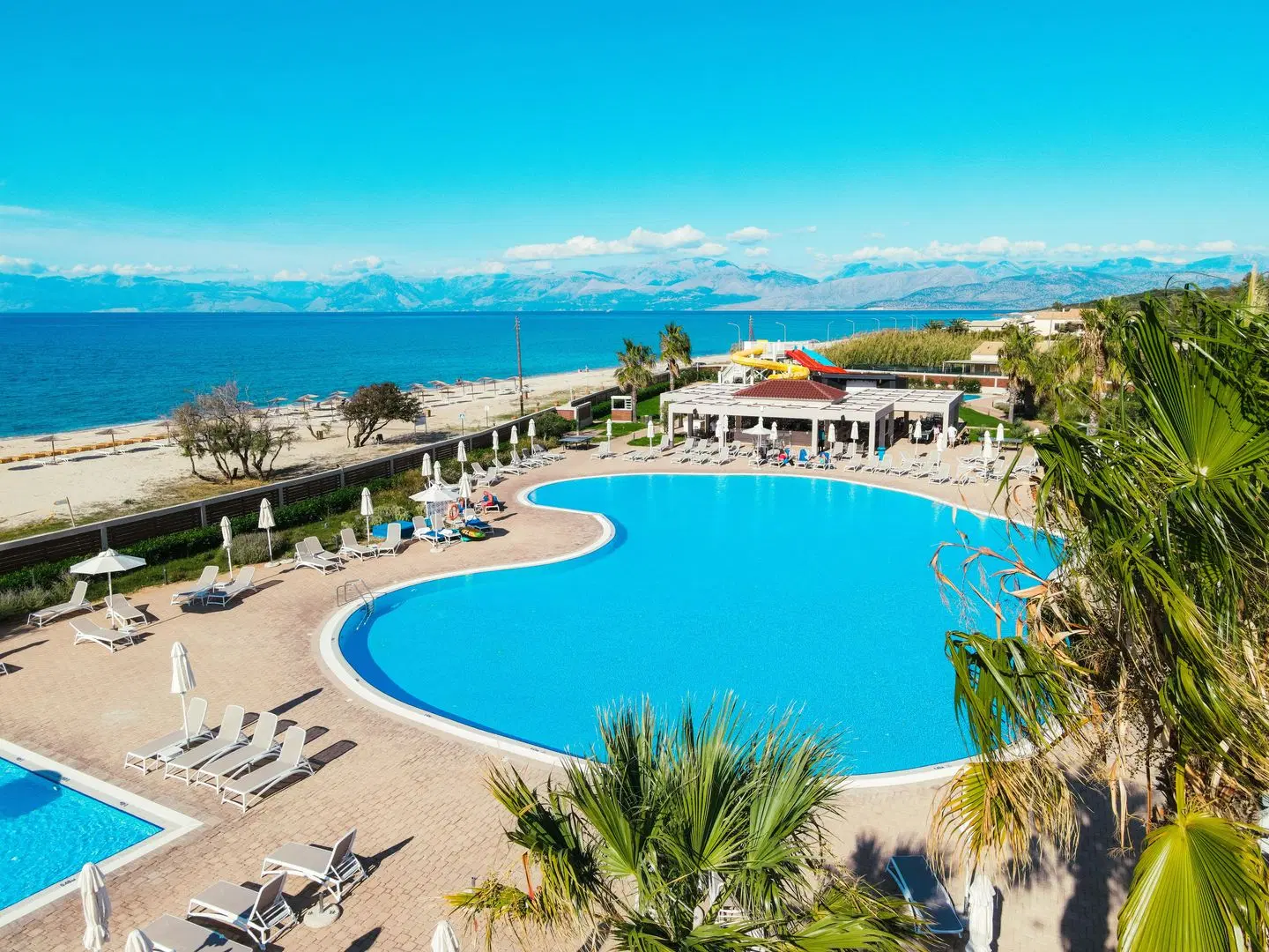 Almyros Beach Resort & Spa OUTDOOR_POOL