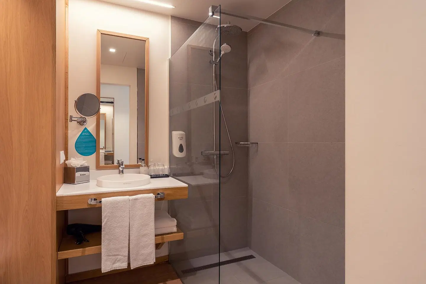 Sentido Galomar Badezimmer