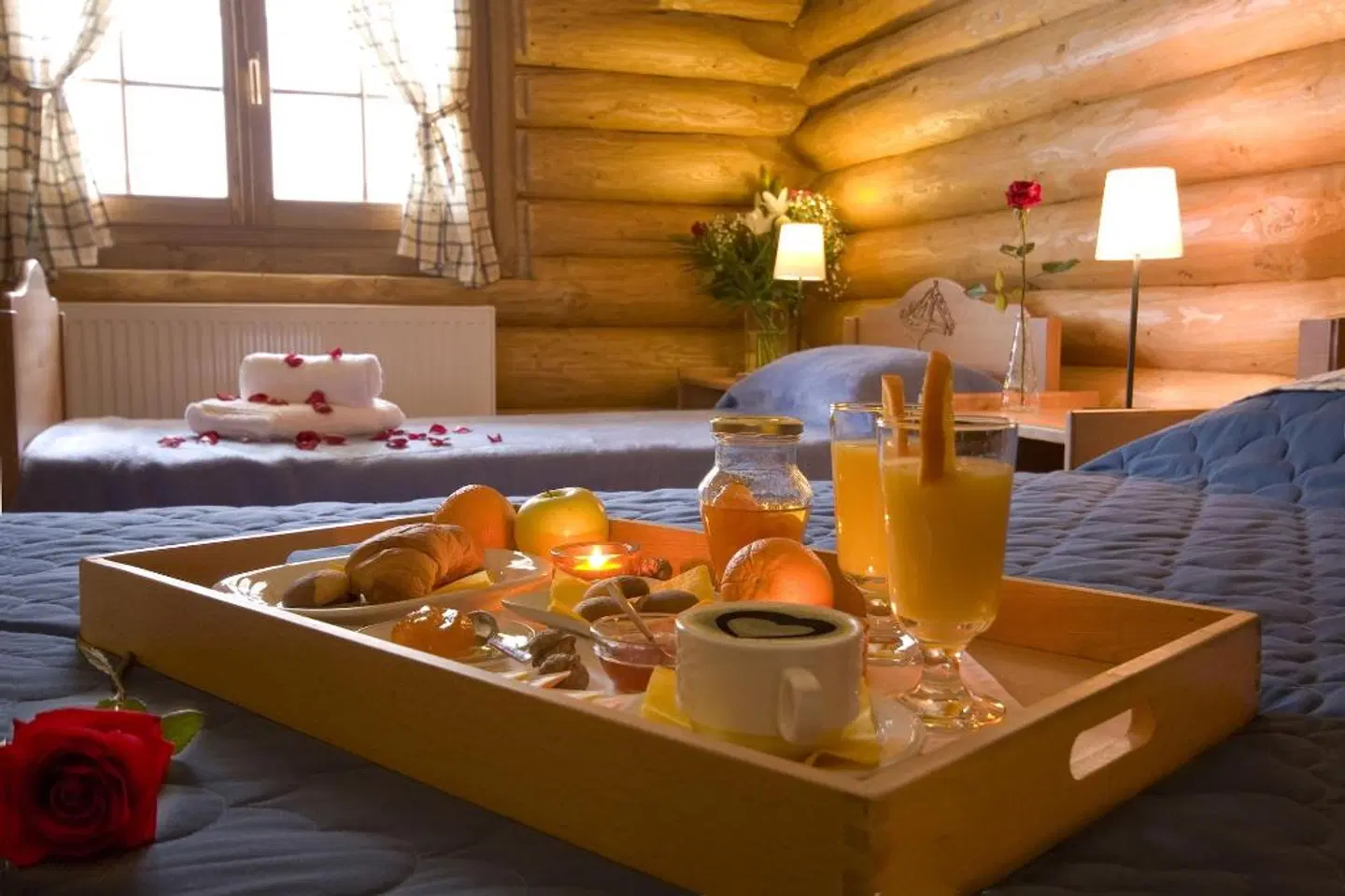 Sfendamos Wood Village Restaurant