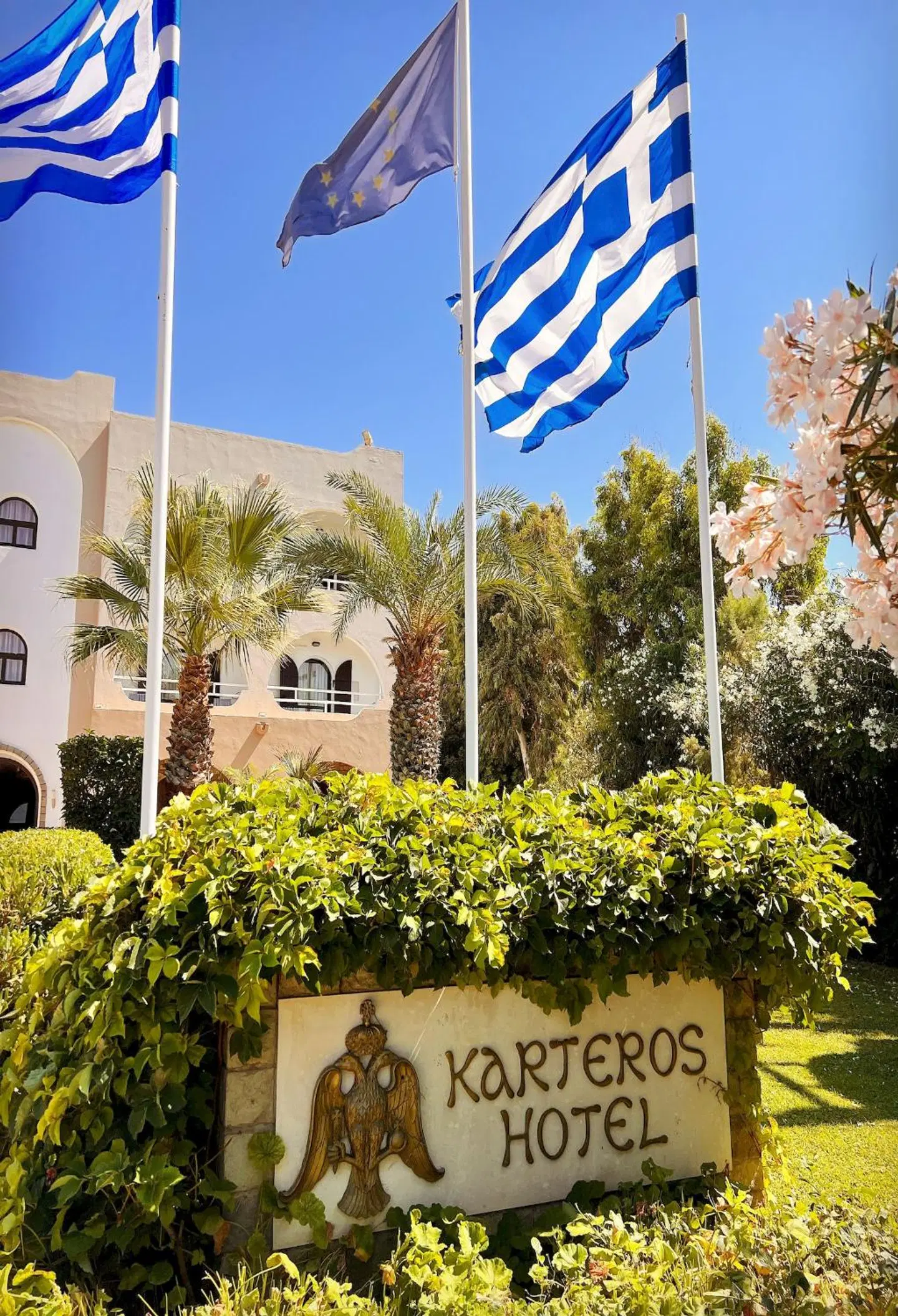 Karteros Hotel EXTERIOR