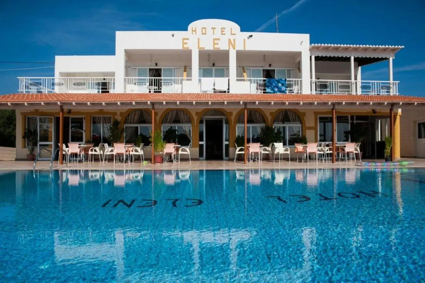 Eleni Hotel OUTDOOR_POOL