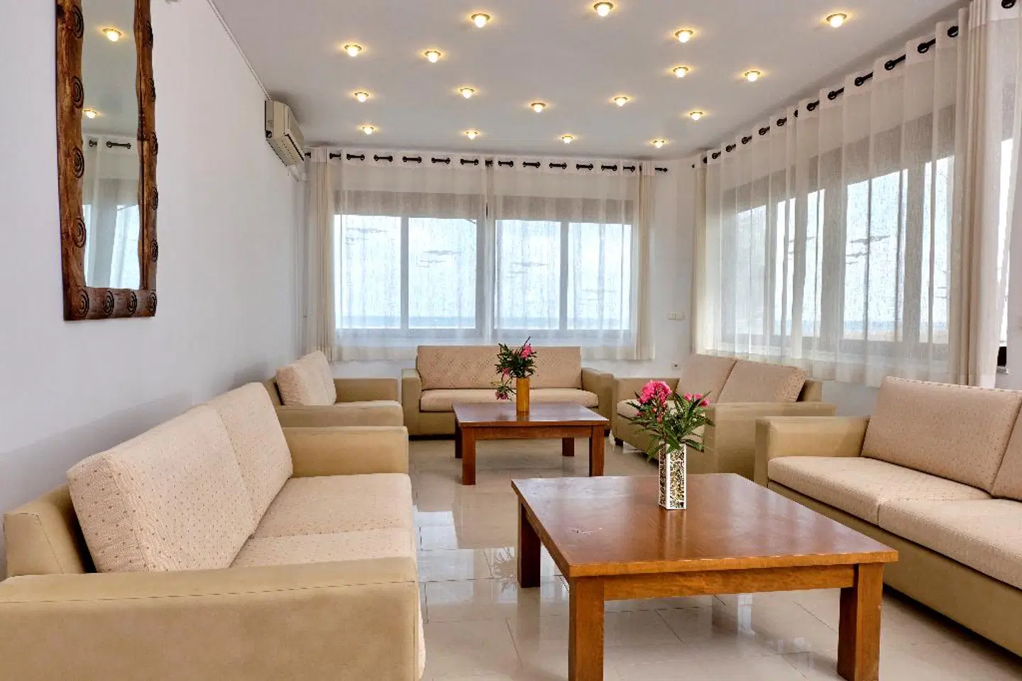 Niros Beach LOUNGE_LOBBY