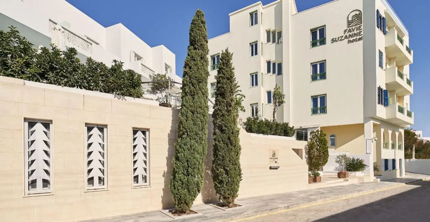 Favie Suzanne Hotel EXTERIOR