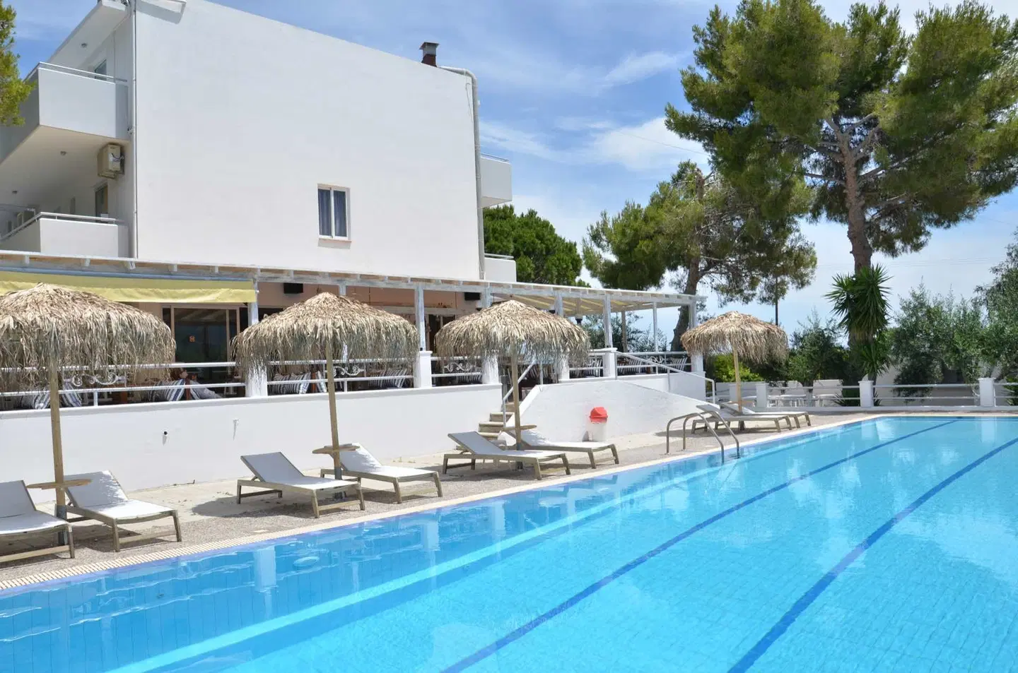 Blue Nest OUTDOOR_POOL