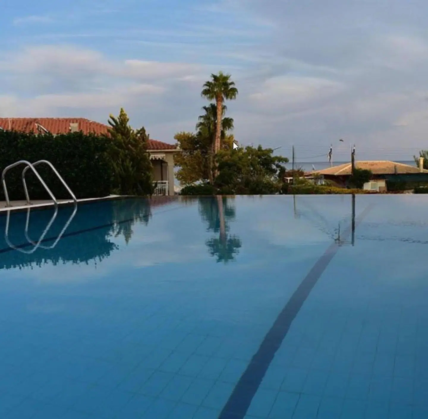 Melidron Hotel OUTDOOR_POOL