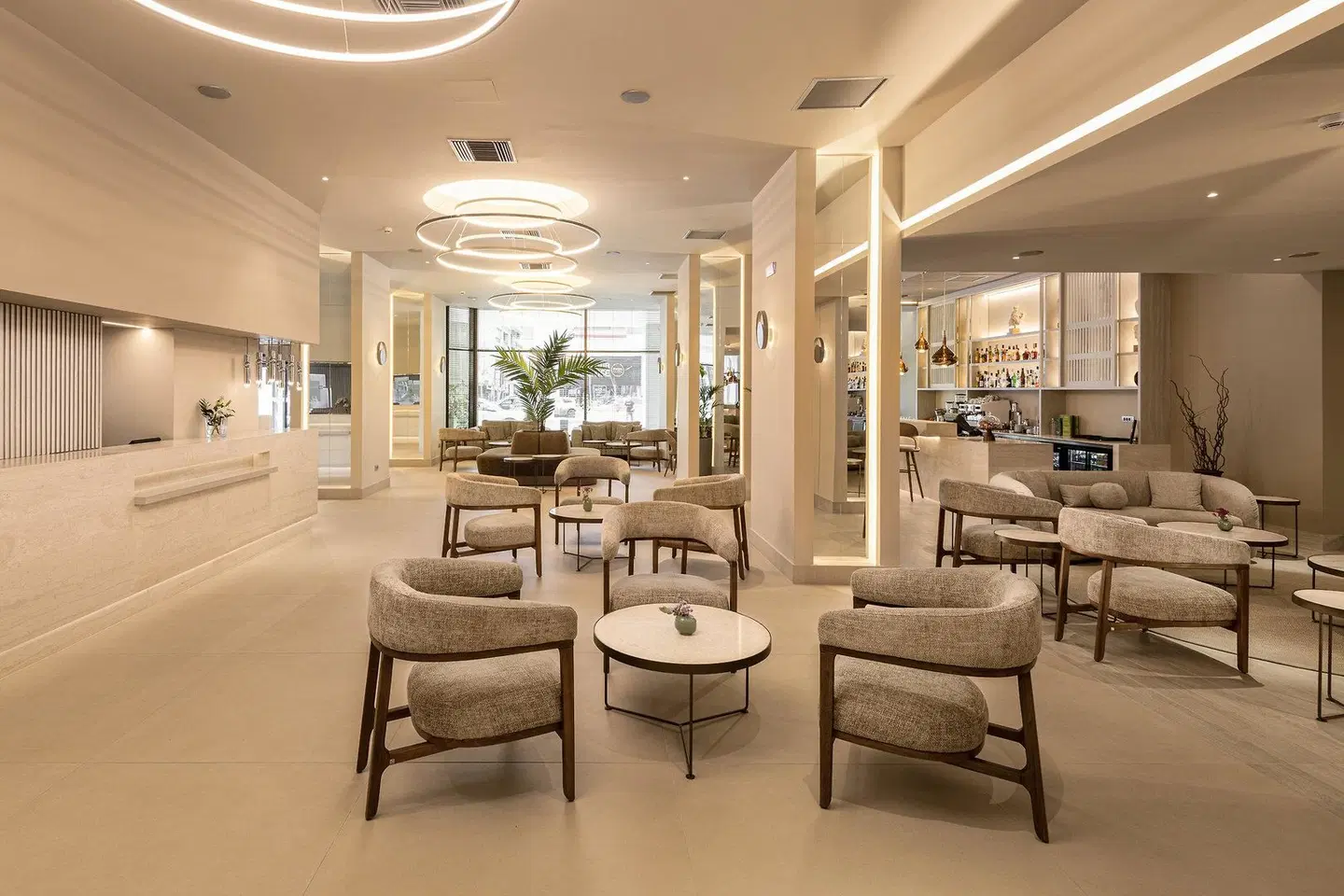 Holiday Inn Thessaloniki LOUNGE_LOBBY