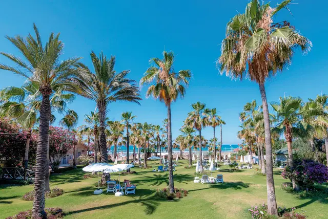 Oleander Beach Resort Garten