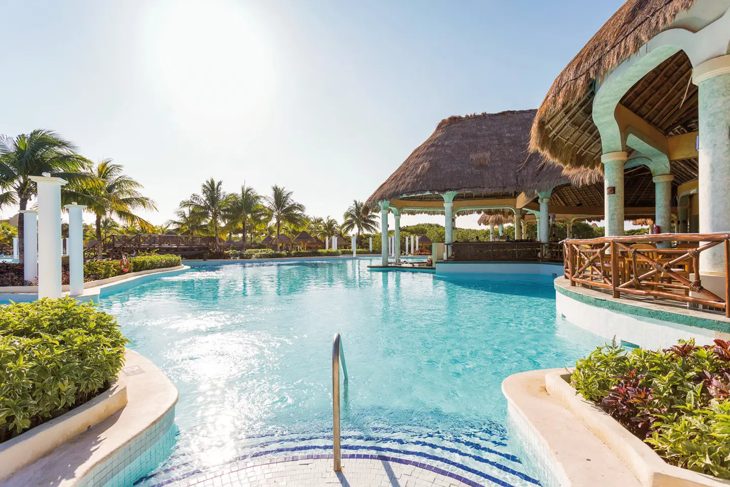 Grand Palladium Kantenah Resort & Spa OUTDOOR_POOL