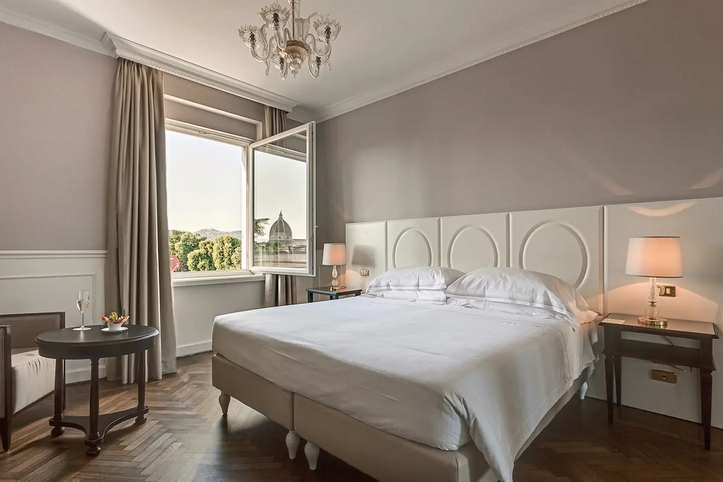 Plaza Hotel Lucchesi ROOM_EXAMPLE