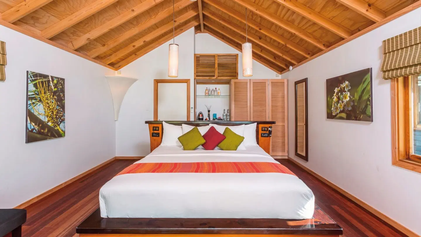 Kuredu Island Resort & Spa ROOM_EXAMPLE