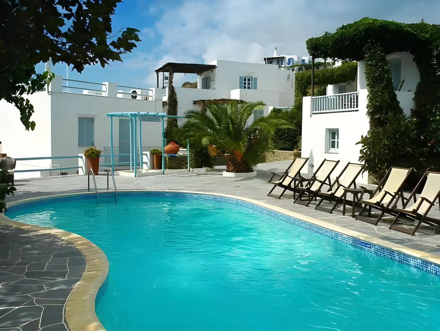 Petali Village Hotel OUTDOOR_POOL