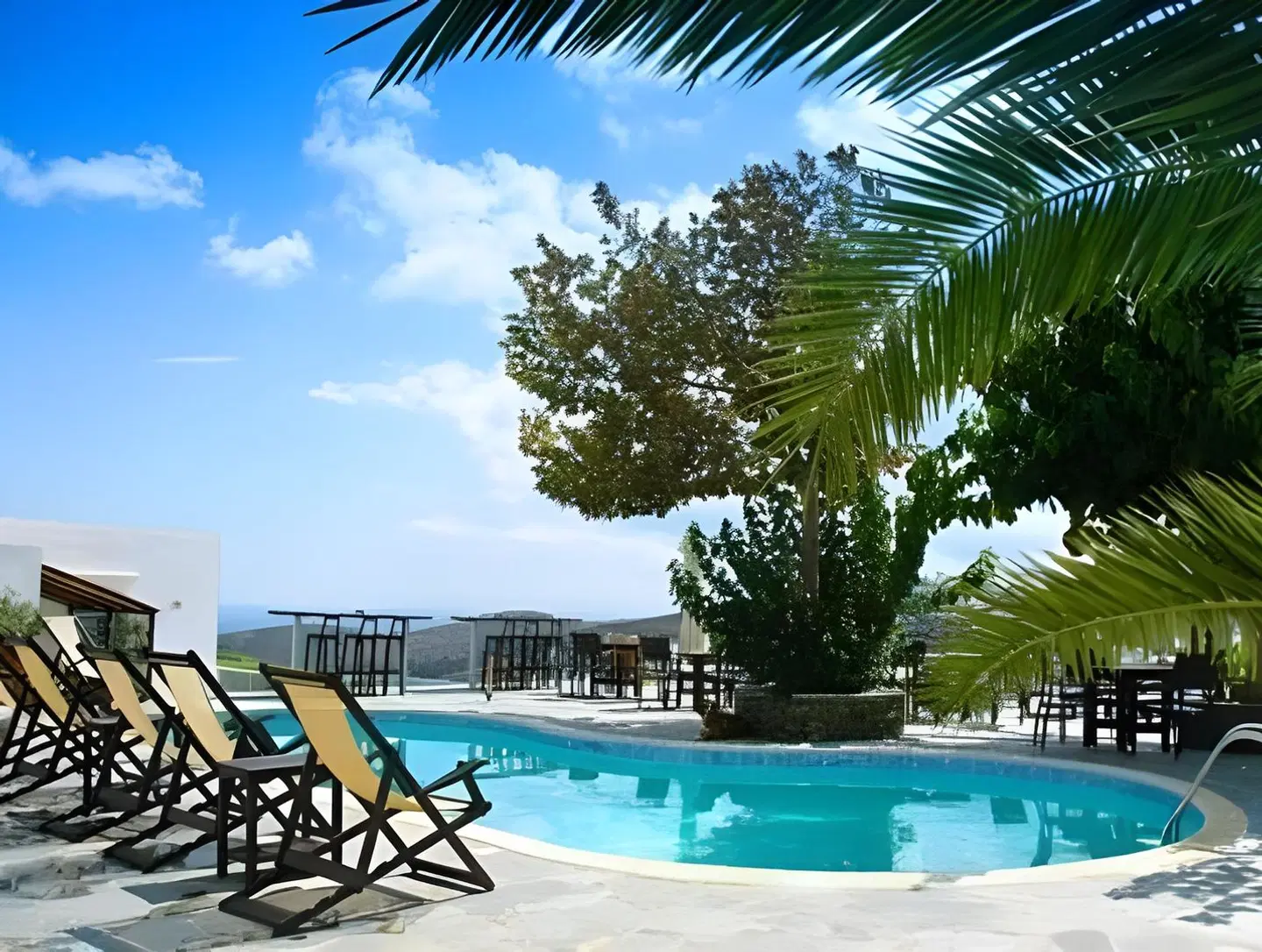 Petali Village Hotel OUTDOOR_POOL