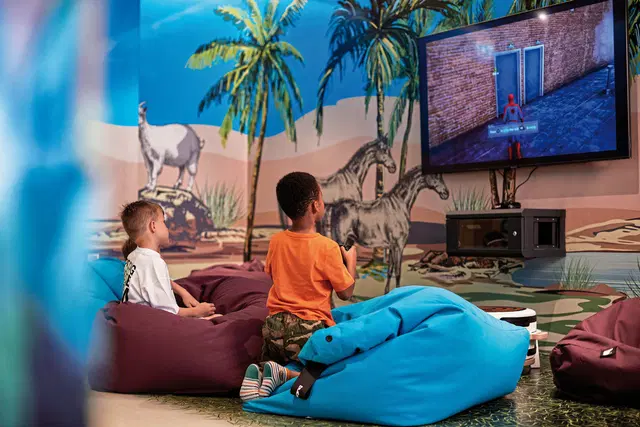 Centara Mirage Beach Resort Dubai PEOPLE