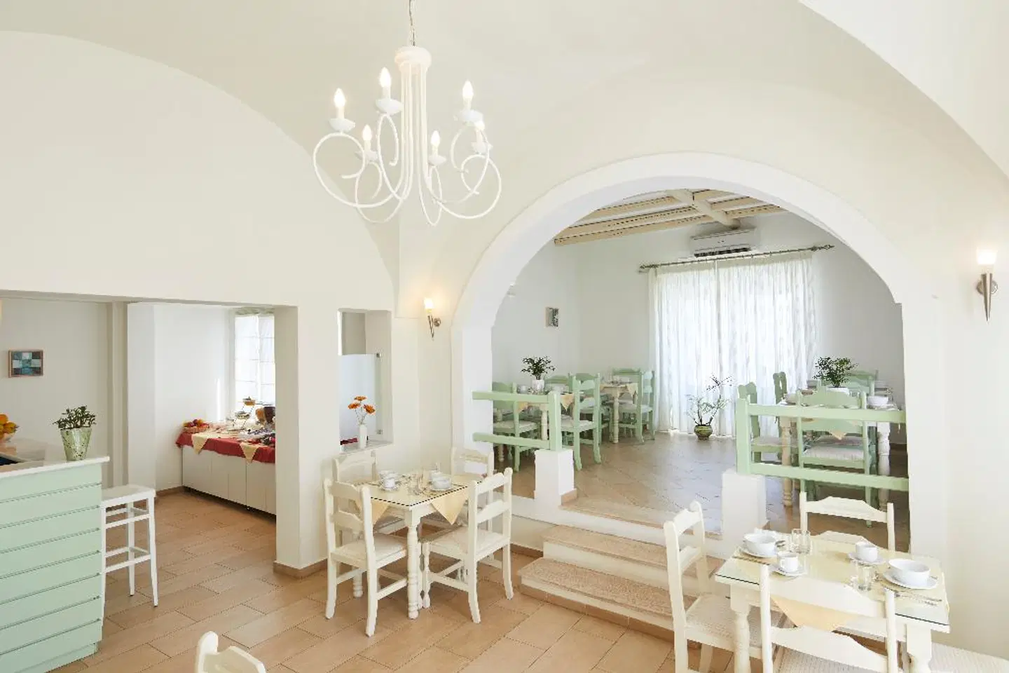 Nissos Thira Restaurant