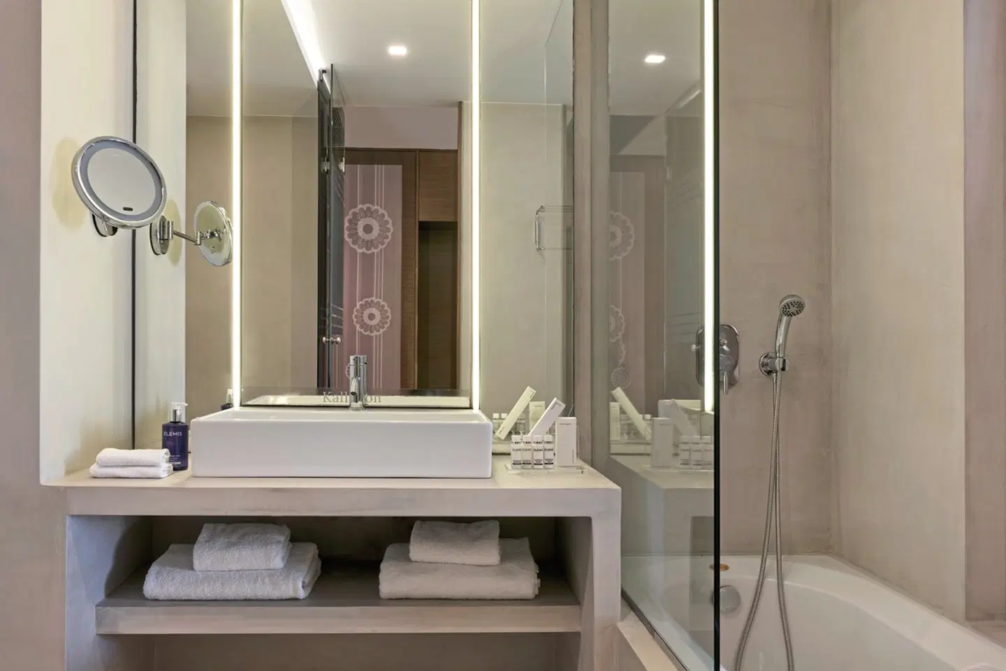 Atlantica Kalliston Resort Badezimmer