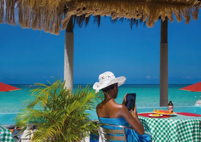 Legends Beach Resort PEOPLE