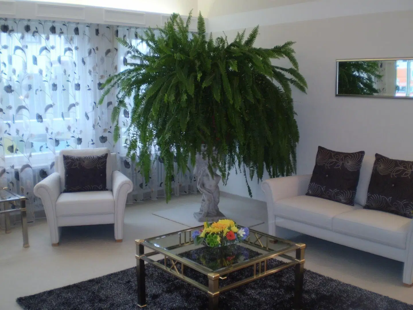 Christine LOUNGE_LOBBY