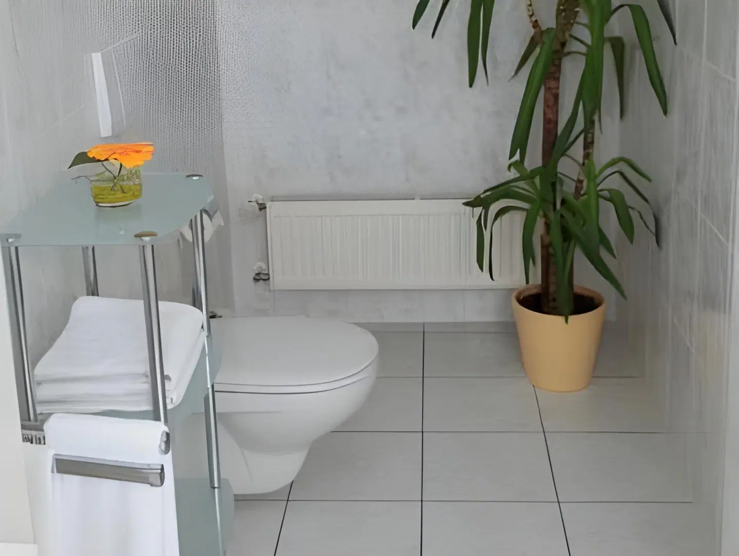 Christine ROOM_EXAMPLE