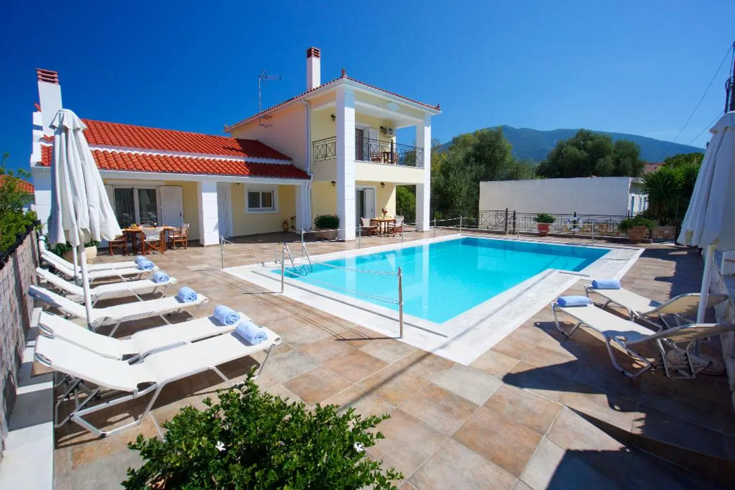 Diamanto Complex OUTDOOR_POOL