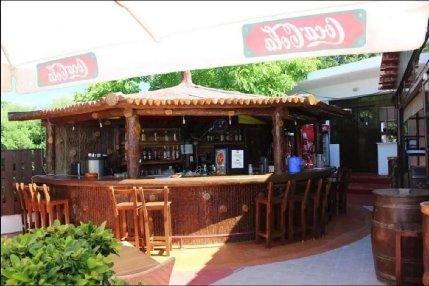 Asterias Bay Bar