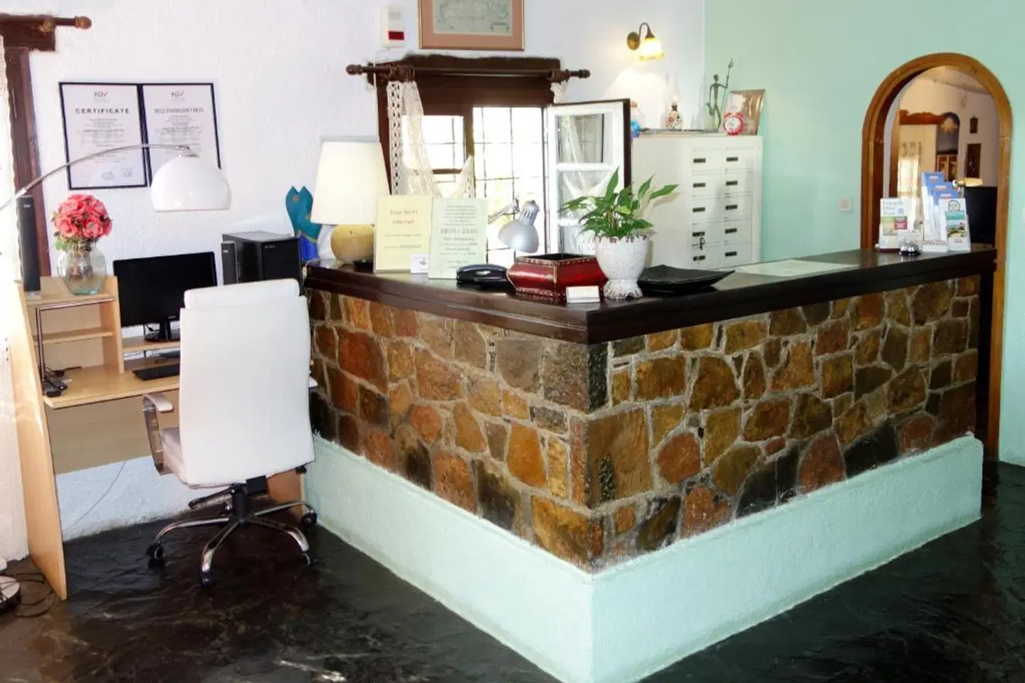 Cretan Village Hotel Bar