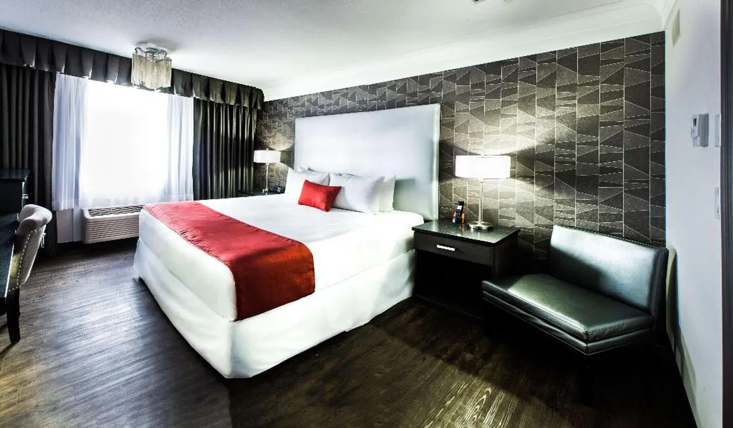 Best Western Plus Village Park Inn ROOM_EXAMPLE