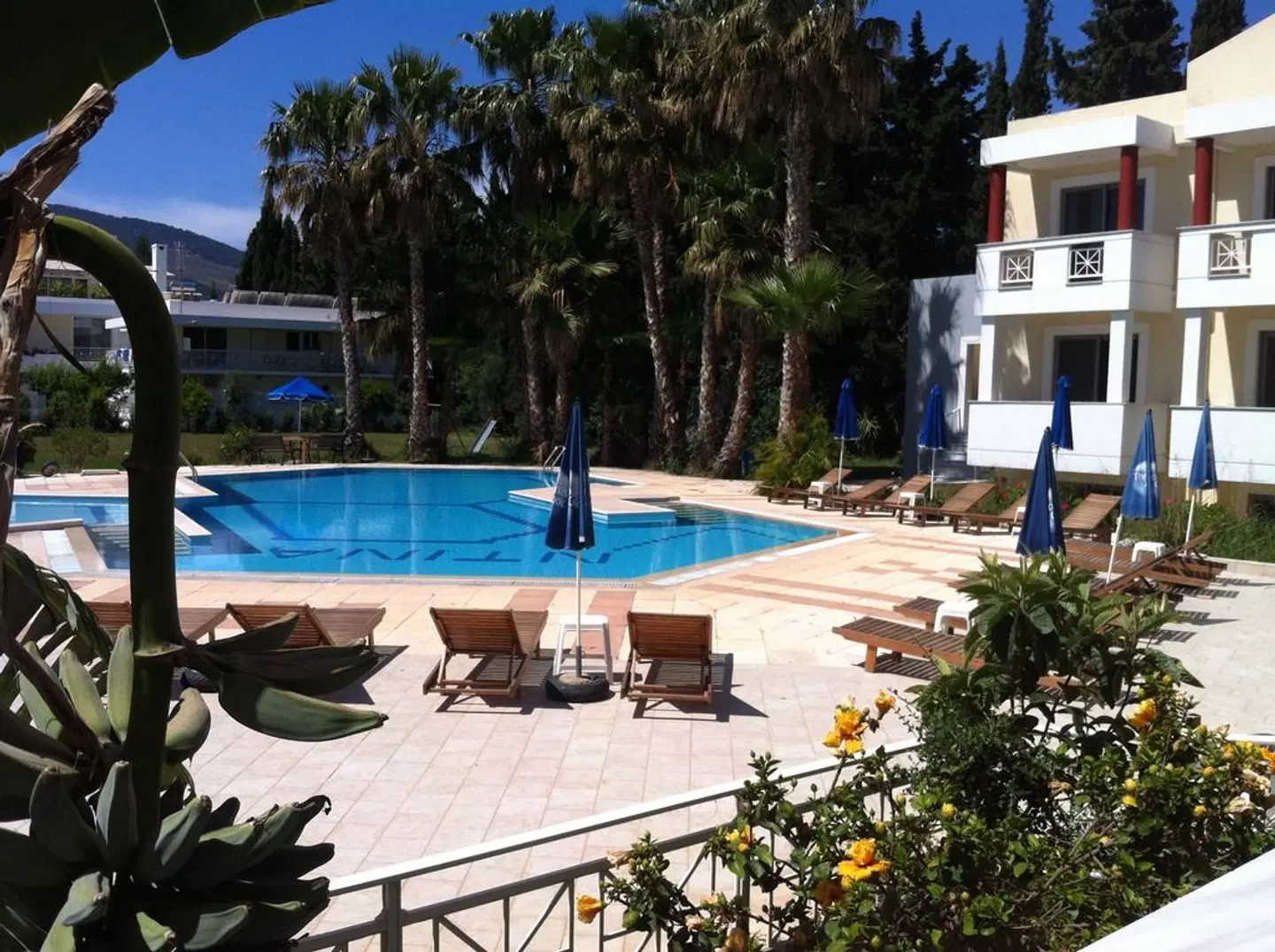 Olga's Paradise Hotel Apartments OUTDOOR_POOL