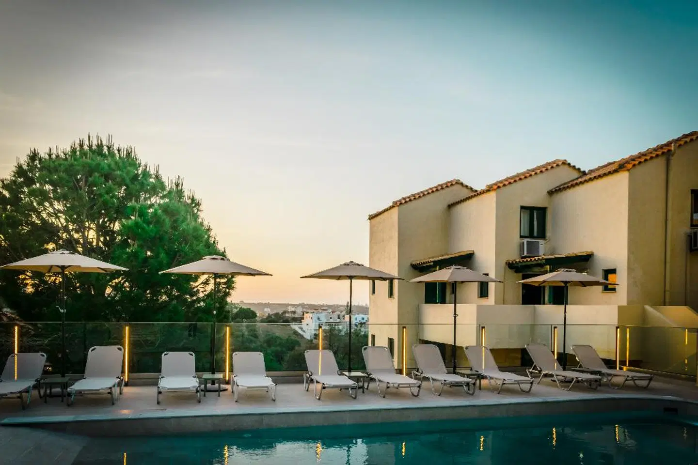 Dream Village OUTDOOR_POOL