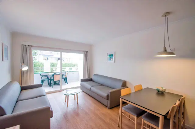 Vista Park ROOM_EXAMPLE