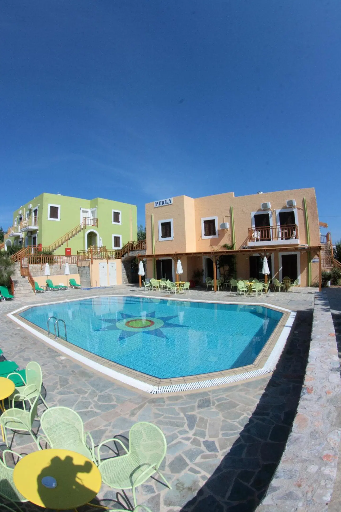 Perla Apartments OUTDOOR_POOL
