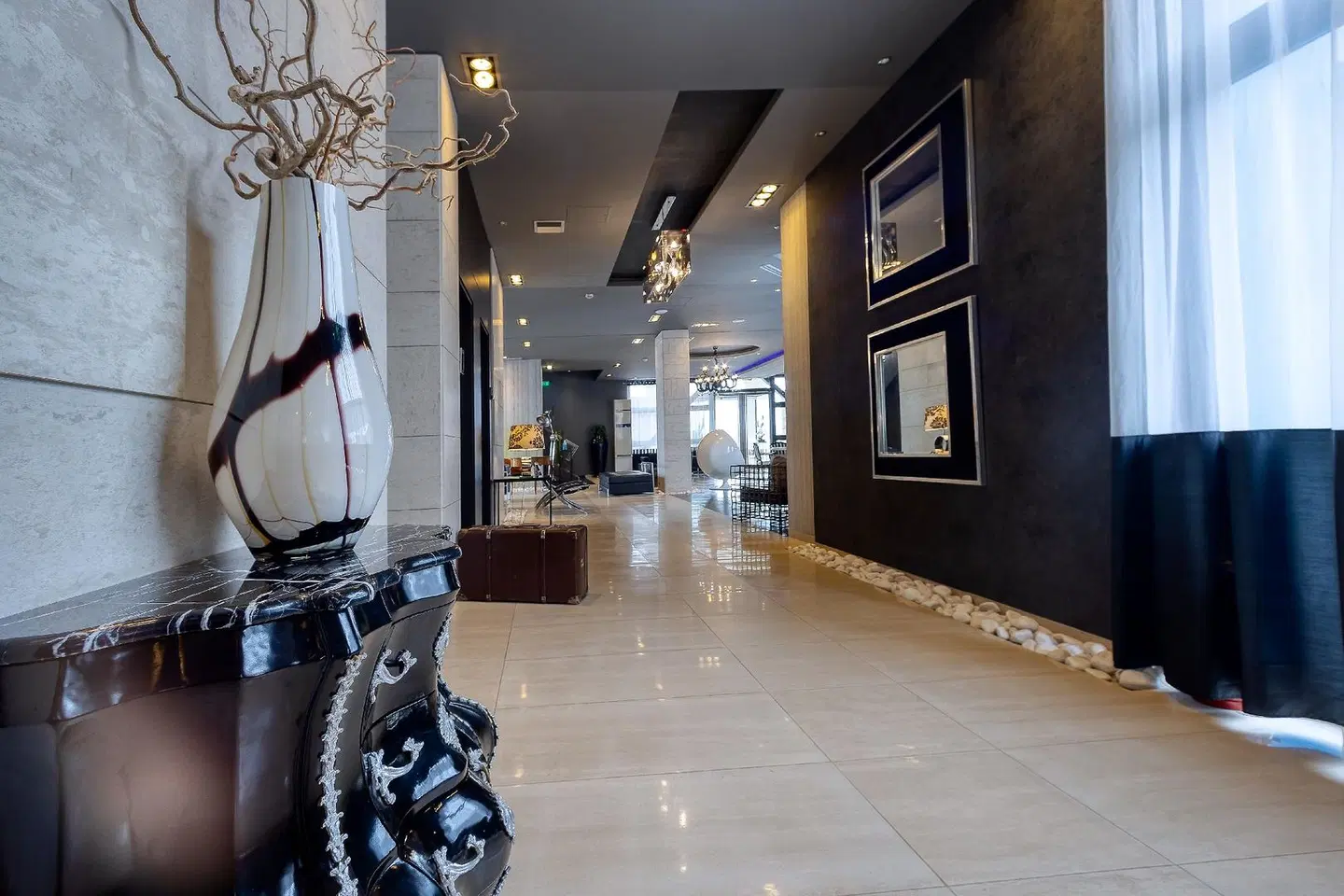 Gallery Art Hotel LOUNGE_LOBBY