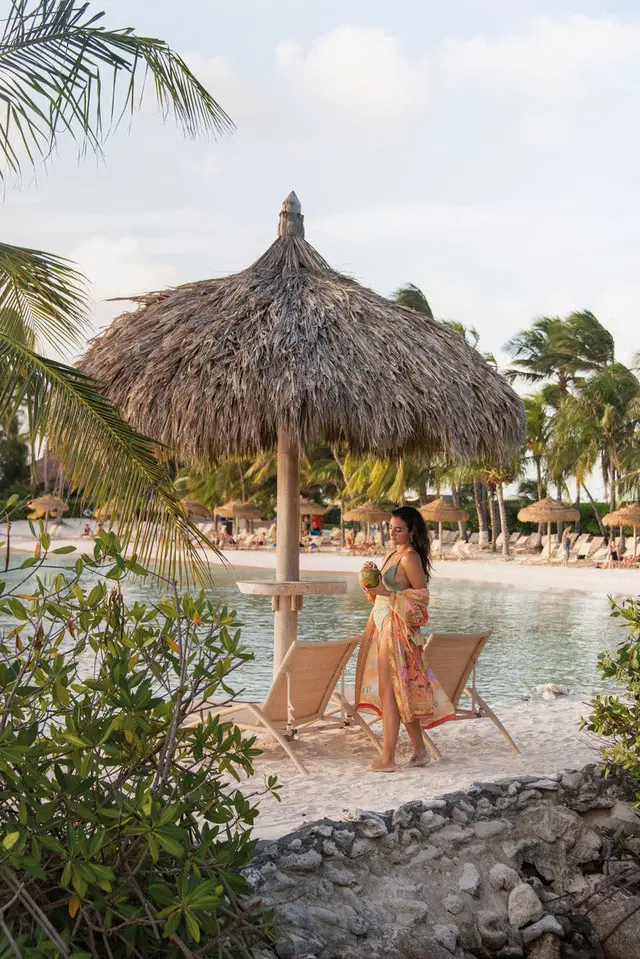 Renaissance Wind Creek Aruba Resort Bar