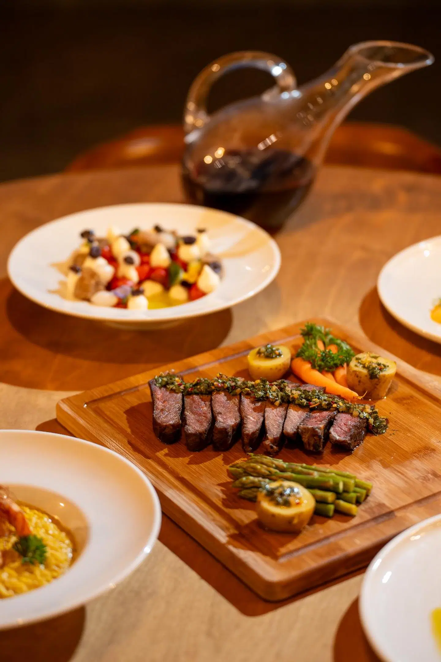 Minos Ambassador Restaurant